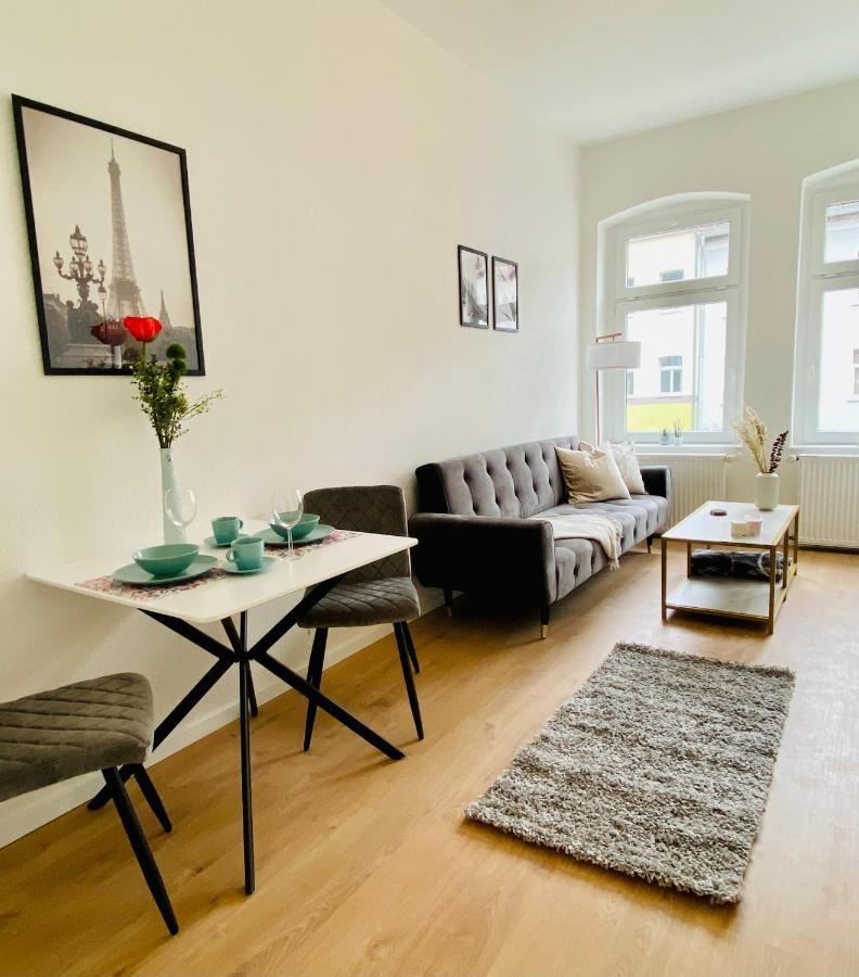Stilvolles Apartment In Zentraler Lage - Smart-Tv, Queensize-Bett, Altbaustil, Kueche In City-Naehe Ερφούρτη Εξωτερικό φωτογραφία