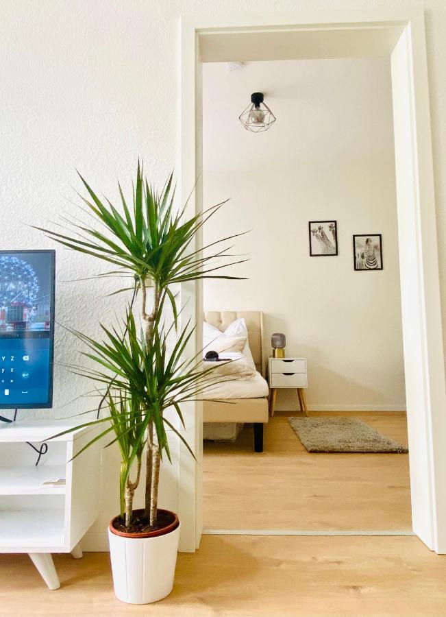Stilvolles Apartment In Zentraler Lage - Smart-Tv, Queensize-Bett, Altbaustil, Kueche In City-Naehe Ερφούρτη Εξωτερικό φωτογραφία